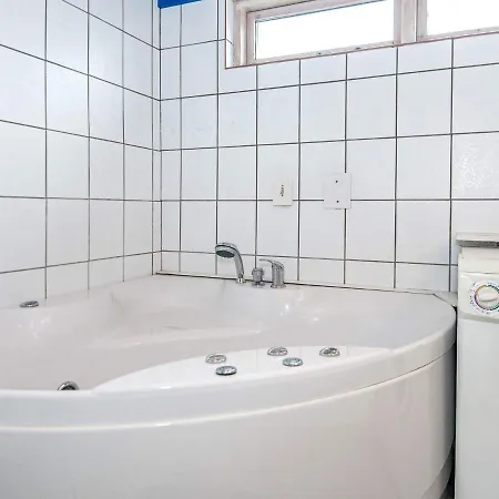 Four-bedroom Holiday In 6 Дом отдыха Эбельтофт