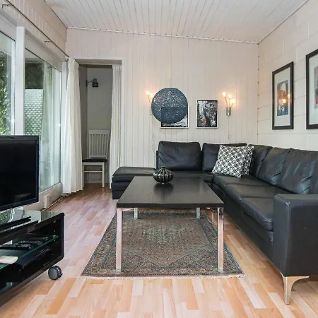 Дом отдыха Four-bedroom Holiday In 6