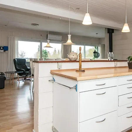 Four-bedroom Holiday In 6 * Эбельтофт